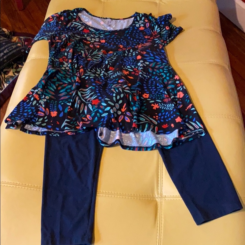 Lularoe top with J Jill tights, large